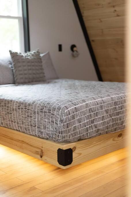 Valhalla Cabins Aframes With Hot Tubs & Sauna Cosby 外观 照片