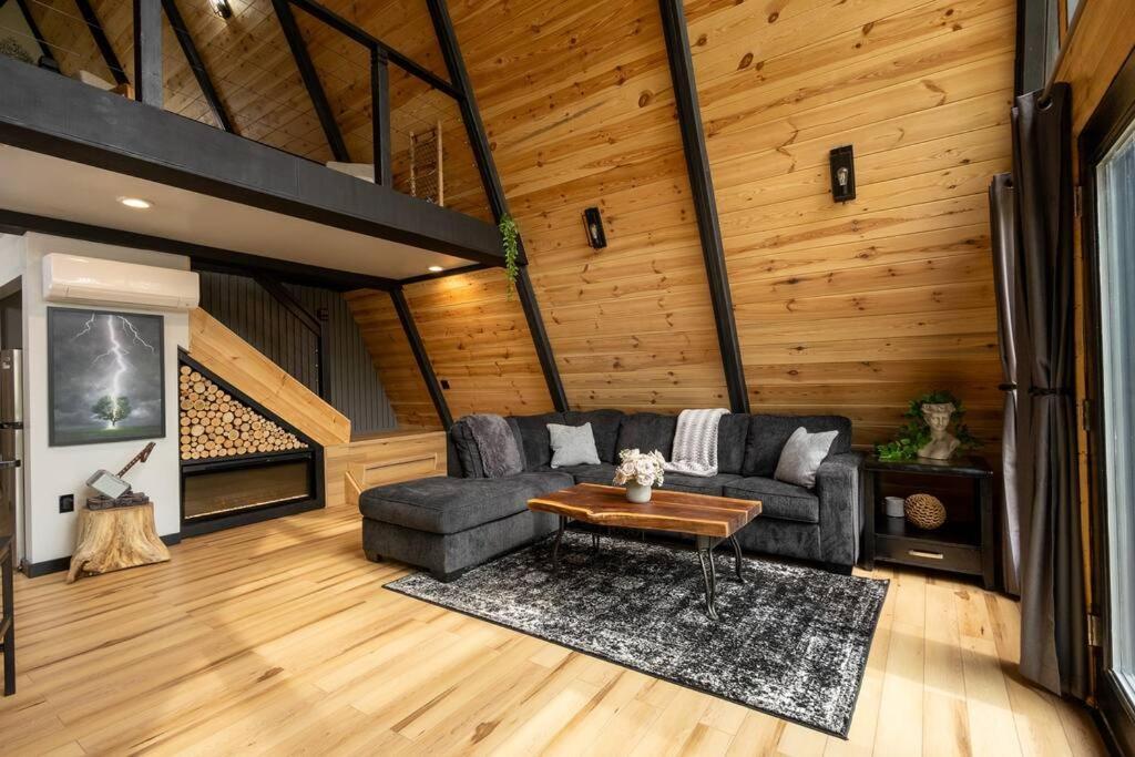 Valhalla Cabins Aframes With Hot Tubs & Sauna Cosby 外观 照片