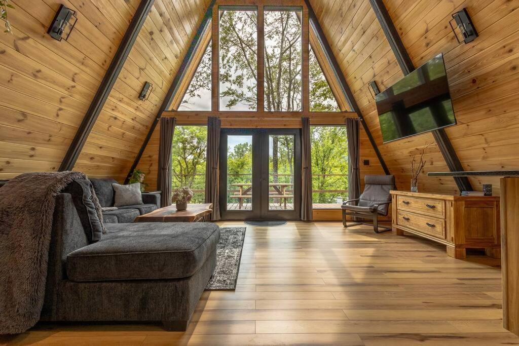 Valhalla Cabins Aframes With Hot Tubs & Sauna Cosby 外观 照片