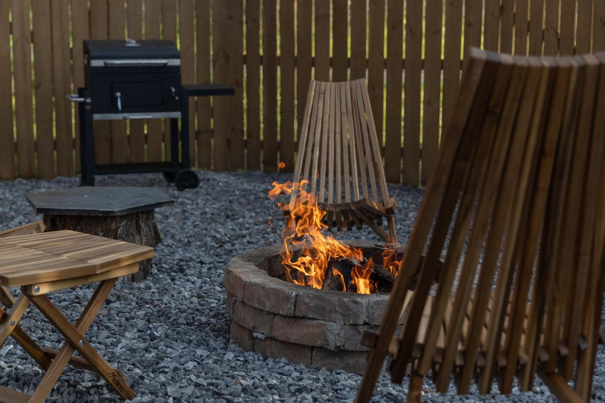 Valhalla Cabins Aframes With Hot Tubs & Sauna Cosby 外观 照片