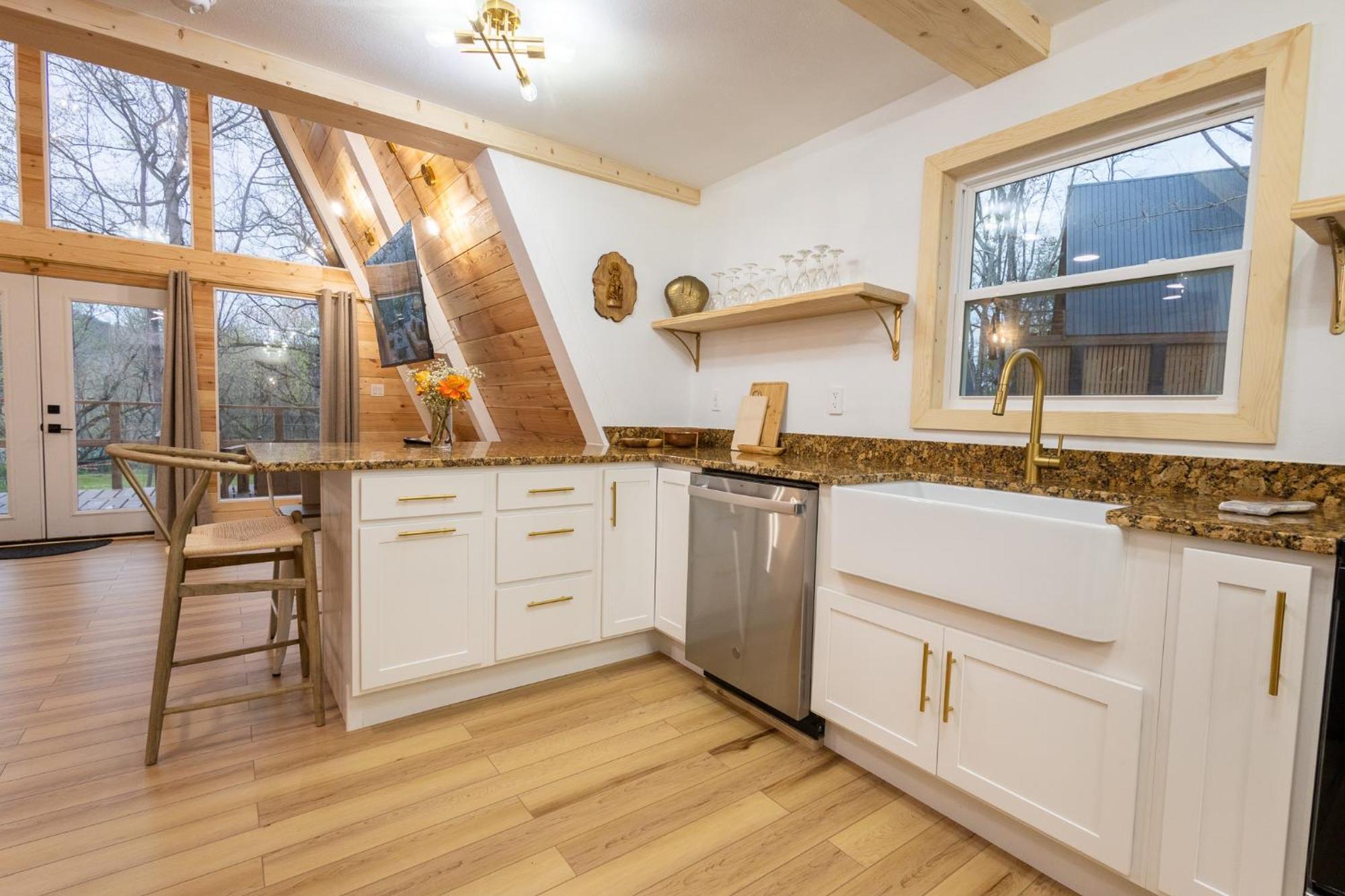 Valhalla Cabins Aframes With Hot Tubs & Sauna Cosby 外观 照片